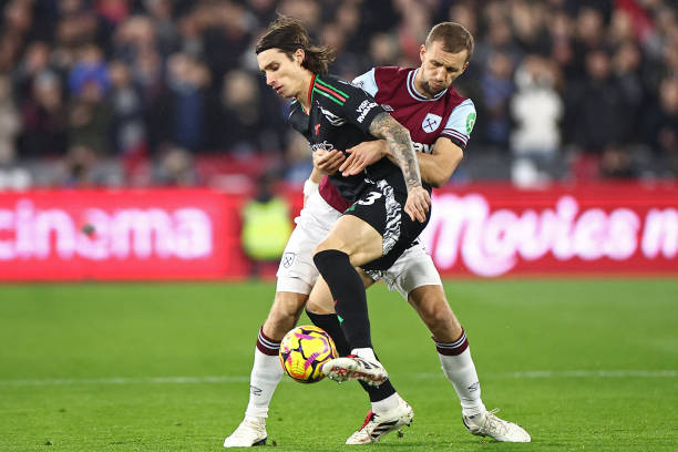 的表现无疑 的表现无疑