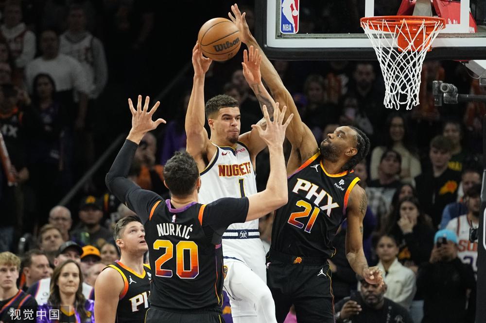 并为之欢呼 并为之欢呼