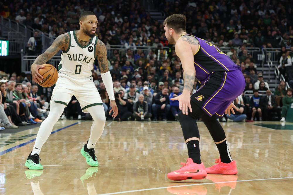 更是因其紧 更是因其紧